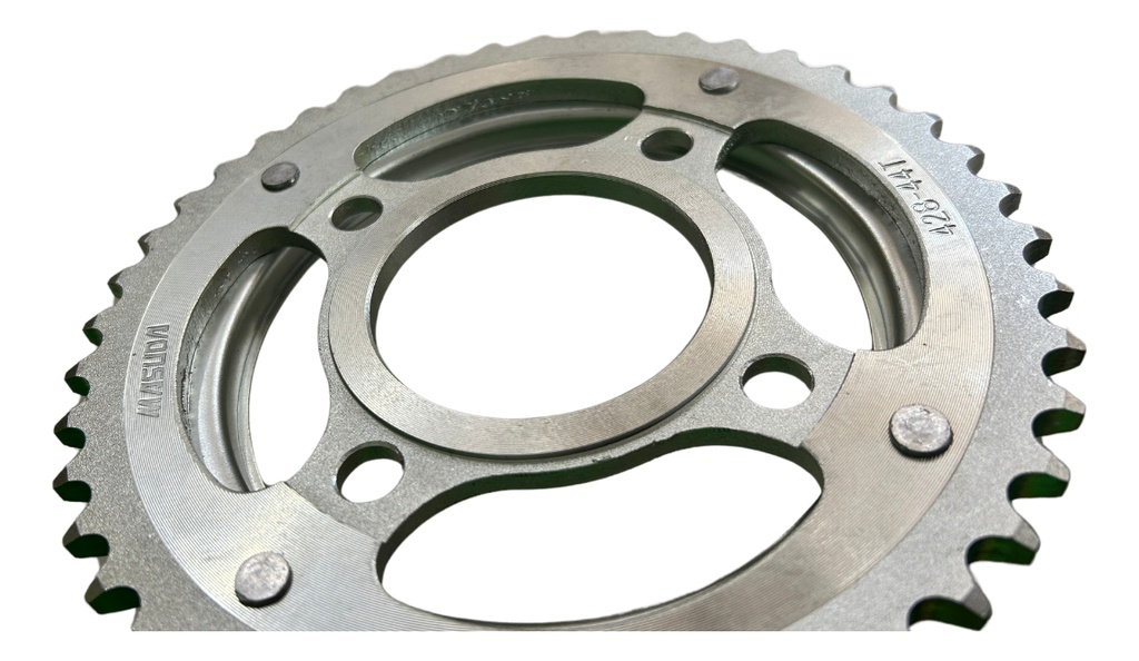 Engrane Traccion Trasero Acero #1045 44t Titan 125