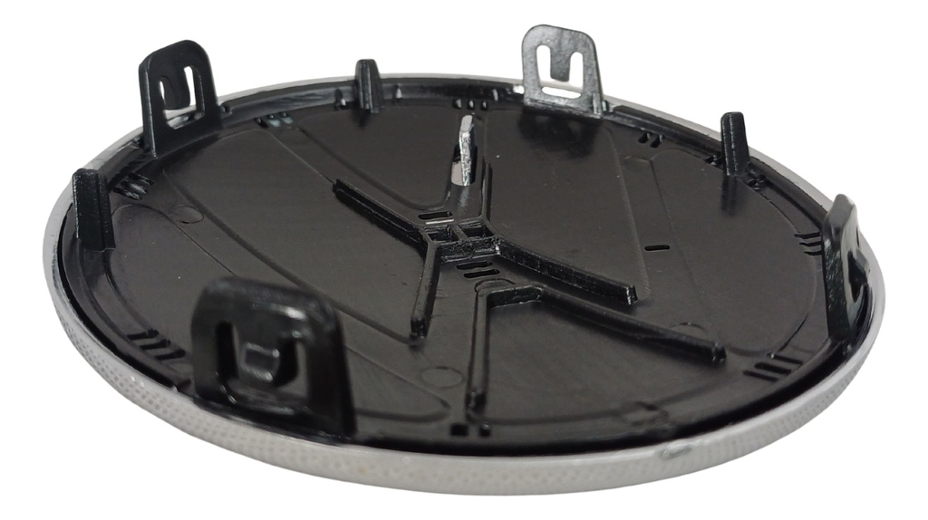 EMBLEMA LOGO VW VENTO 16-20 CROMO DELANTERO