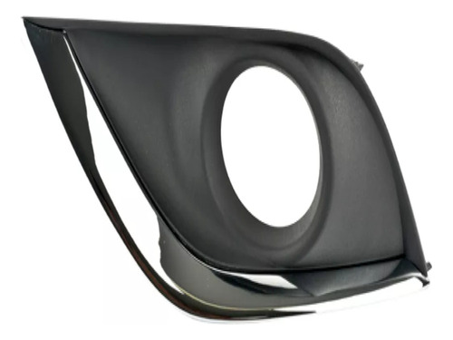 REJILLA FASCIA DELANTERA NS VERSA 15-19 C/HOYO P/FARO F/CROMADO EXCLUSIVE/DRIVE/ADVANCE/SENSE L4 4 CILINDROS 1.6L 4 PUERTAS IZQ