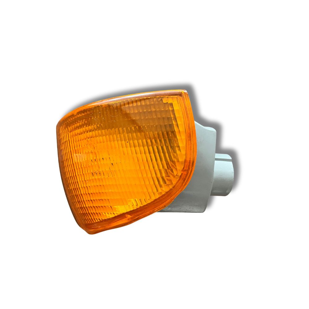 CUARTO PUNTA VW POINTER 97-99 LUJO DER P