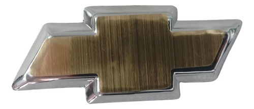 [020-0526-05] EMBLEMA LOGO DELANTERO CV COLORADO 04-08/CV S-10 82-04 FILO CROMADO