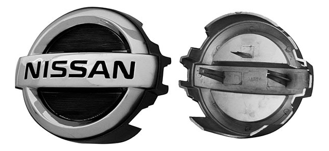 Emblema Logo Delantero Nissan Urvan 2008 - 2009 Cromo