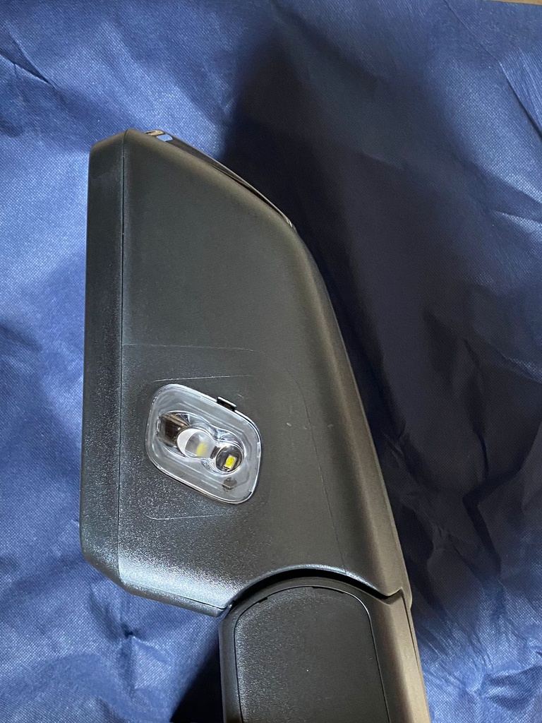 ESPEJO FD F-150 15-20 ELECTRICO C/DESEMPANANTE C/DIRECCIONAL C/PUNTO CIEGO C/LUZ INFERIOR CORRUGADO KING RANCH/LARIAT/LIMITED/PLATINUM/RAPTOR/SSV/XL/XLT V6/V8 2/4 PUERTAS DER