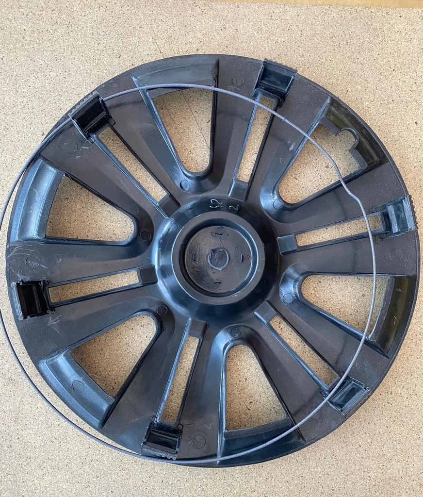 Tapon Abs Sport Gris R15 Tipo Urvan Bico