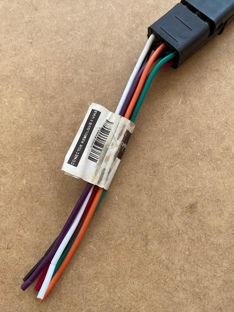 CONECTOR REMOLQUE 6 VIAS