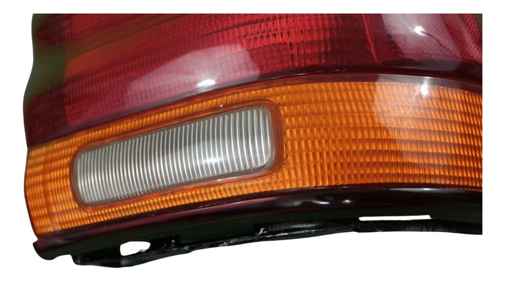 Calavera Chrysler Spirit 1993-1995 Derecha