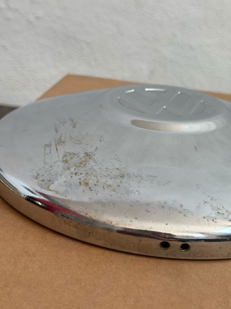 POLVERA CENTRO RIN VW SEDAN CROMADA PZ C/DETALLE