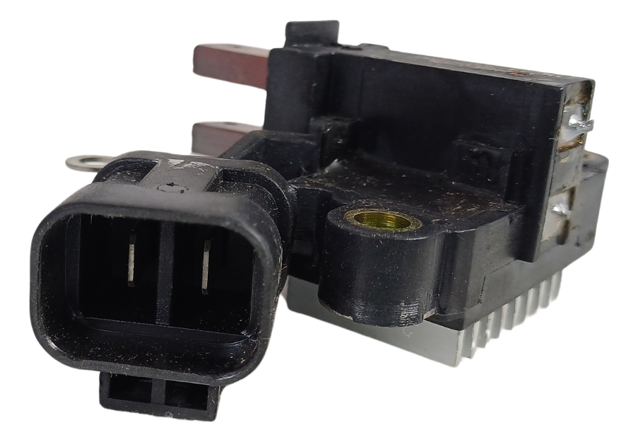 Regulador Hitachi Con  Porta Carbon Integrado Nissan Urvan,