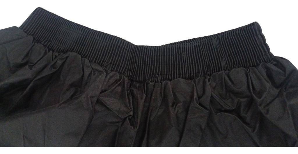 IMPERMEABLE CON PANTALON ROJO XL