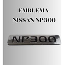 EMBLEMA LETRAS PLACA NP300 CROMO
