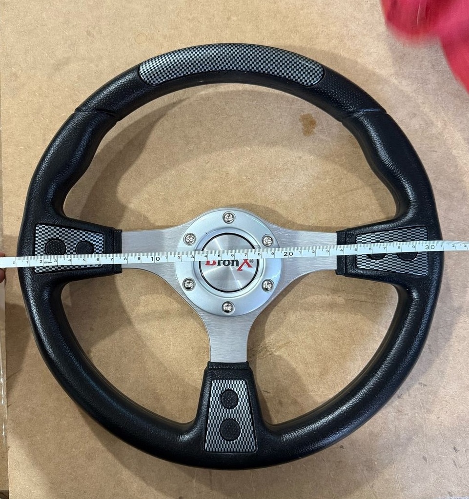 VOLANTE DE PIEL NEGRO BRONX 3 RAYAS HOJA MAPLE