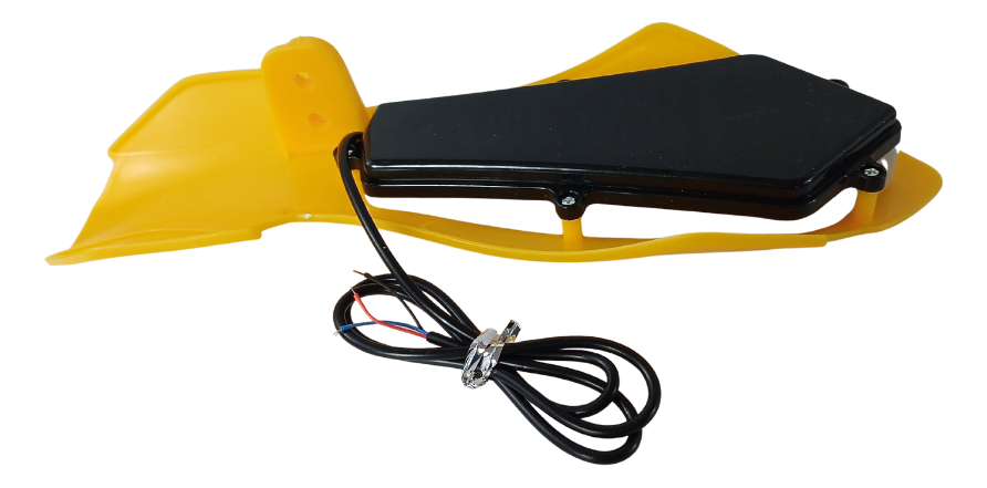 CUBRE PUÑOS PARA MOTOCICLETA UNIVERSAL AMARILLO 25 X 9.5CM PAR