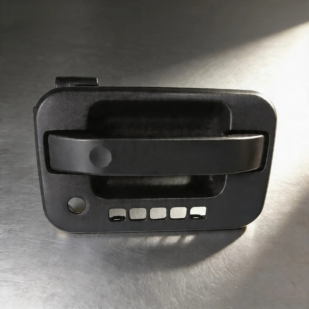 MANIJA EXTERIOR FD LOBO 04-08  CON HOYOS PARA LLAVE Y CODIGO  CORRUGADA NEGRA PLASTICO HUSHAN Izquierdo Delantera  