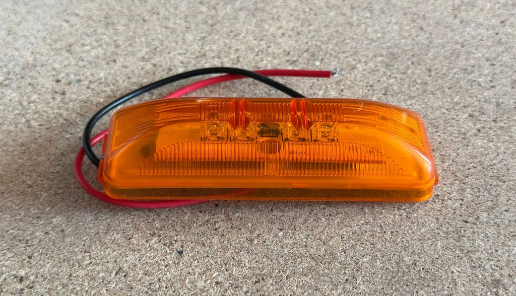 PLAFON KENWORTH LARGO AMBAR 4 LEDS  REP