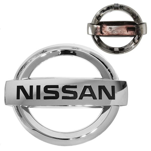 EMBLEMA NS APRIO CROMO DELANTERO