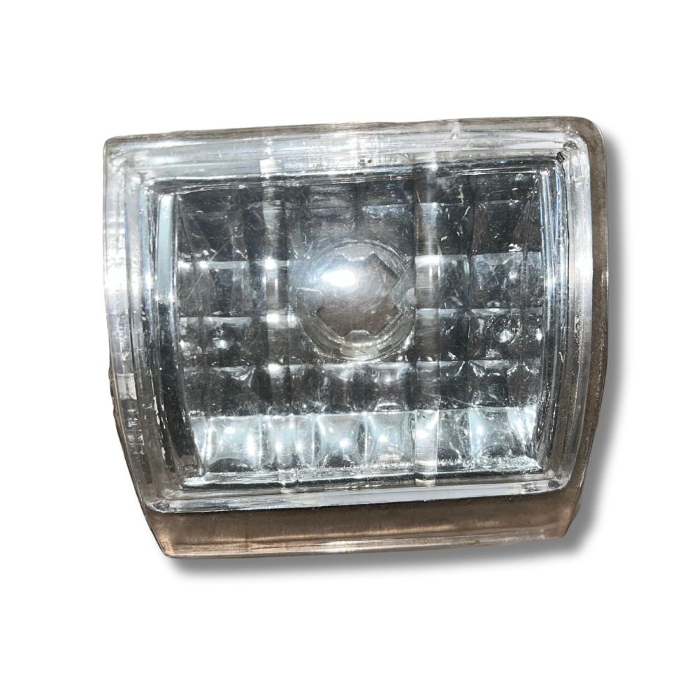 CUARTO PUNTA INFERIOR CV CHEYENNE 96-98 CRISTAL  IZQ