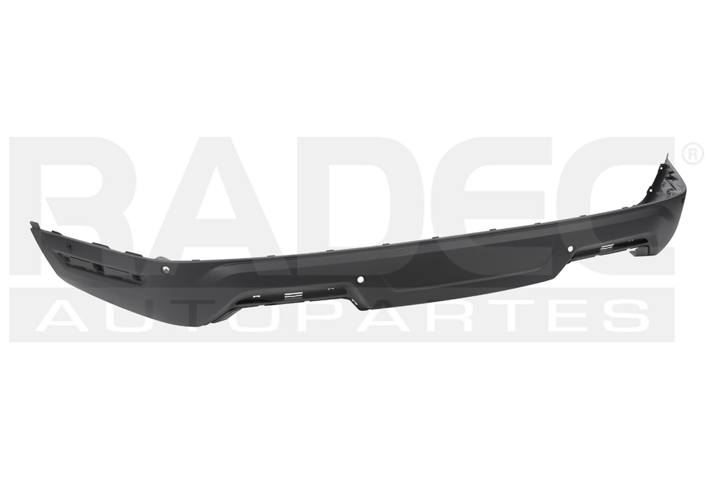 FASCIA TRASERA FD EXPLORER 18-19 INFERIOR CORRUGADA C/6 HOYOS P/SENSOR C/HOYO P/REMOLQUE C/HOYO P/MOLDURAS LATERALES