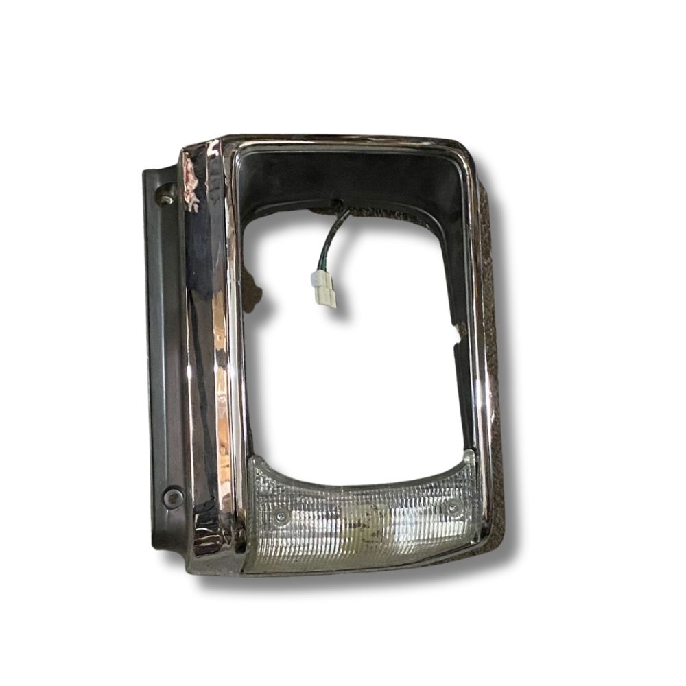 BISEL SIENNA P/UP 82-83 IZQ CR FARO CDO 