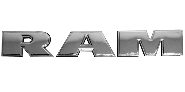 EMBLEMA LETRERO RAM 13 CROMO