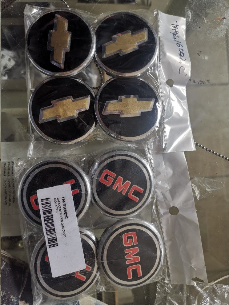 TAPA CENTRO RIN GMC CHICO  C/DIENTES