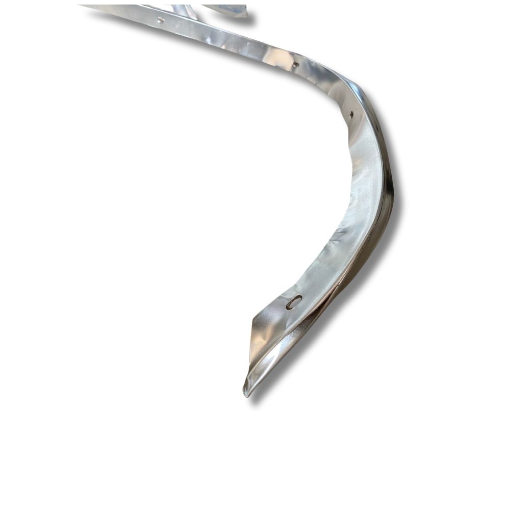 MOLDURA ARCO SUBURBAN 89-91 DEL IZQ ***H