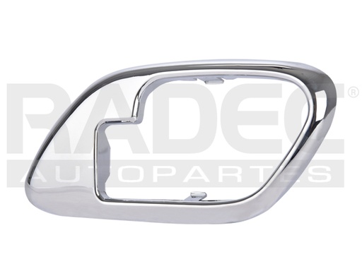 MANIJA INTERIOR CV CHEYENNE/CUSTOM 95-98/SUBURBAN 95-99/SILVERADO 95-98/TAHOE 95-99  GM SIERRA/YUKON 95-98  CD ESCALADE ESV 95-00  CV PICK UP 95-98  SOLO BISEL CROMO PLASTICO HUSHAN Derecho Delantera/Trasera  