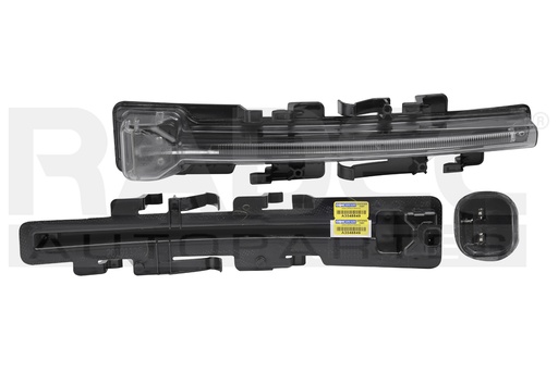 [013-1217-11] CUARTO FRONTAL FD FIESTA 11-13 C/LEDS DEPO IZQ