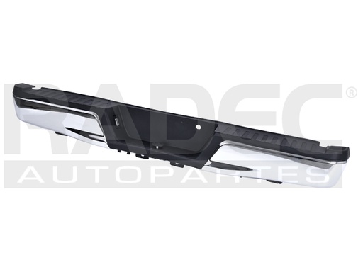 [206-1215-12] DEFENSA TRASERA FD F-150 15-20 S/HOYO P/TIRON S/HOYO P/SENSOR CROMADA