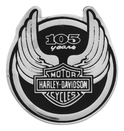 [EMB-0003-08] EMBLEMA LETRERO FD HARLEY 105 AÑOS AC INOX LOBO