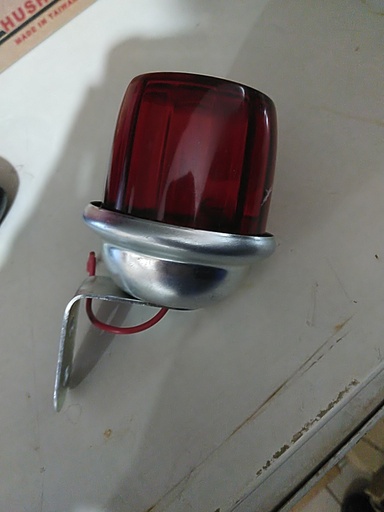 [009-P032-R] PLAFON CHARRO PATA L 2.5" ROJO   ***