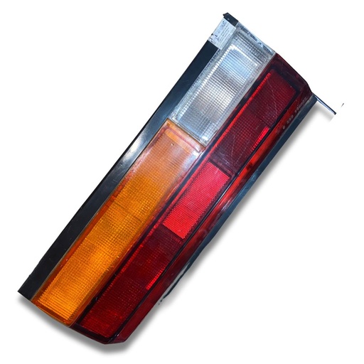 [LOM247R] CALAVERA NS TSURU II 88/89 DER. ***Hasta