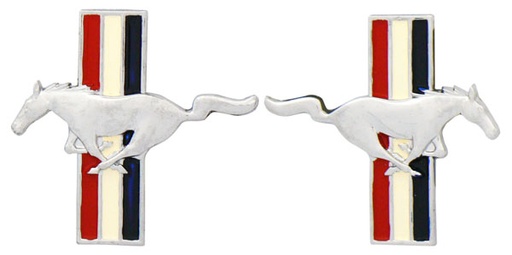 [020-0931-18] ESCUDO CABALLO MUSTANG CON BANDERA 3"