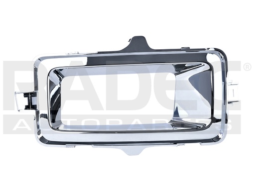 [003-0639-02] REJILLA DEFENSA DELANTERA CV SILVERADO/1500 14-15 C/HOYO P/FARO CROMADA DER